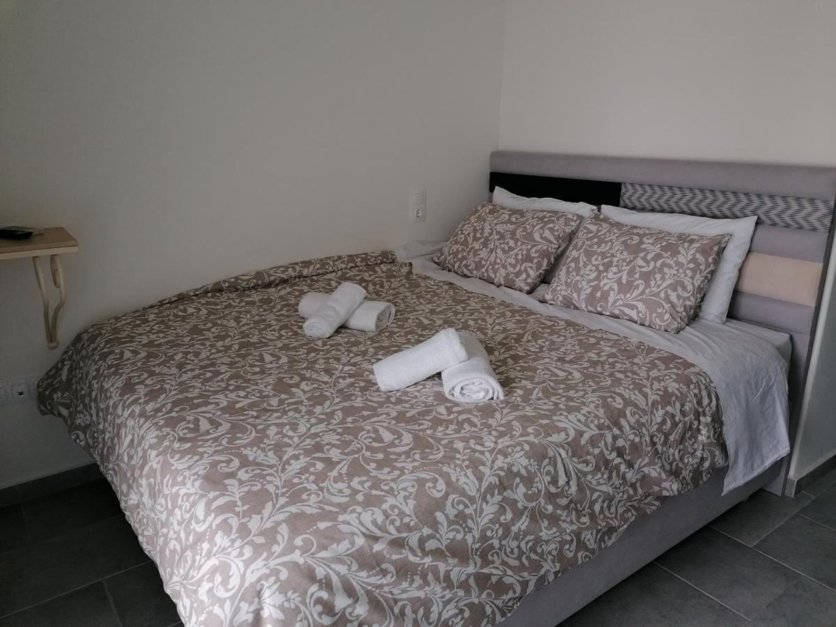 Amphitrite Apartments Skyros Exterior photo