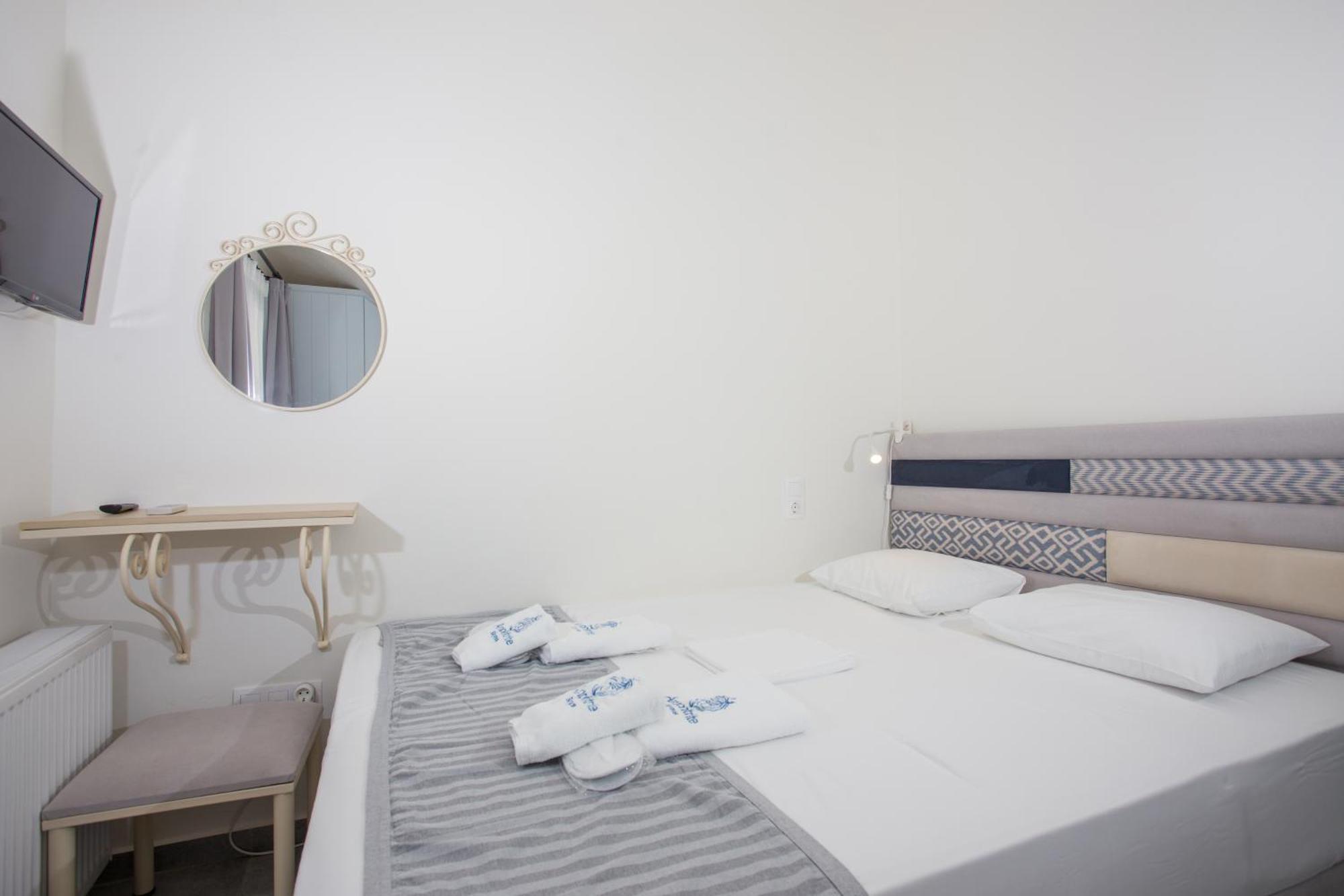 Amphitrite Apartments Skyros Exterior photo