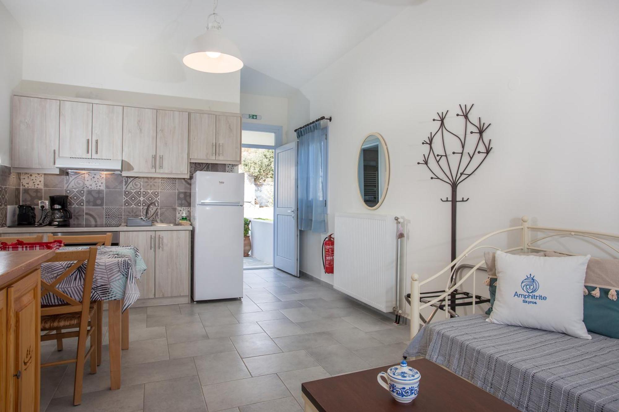Amphitrite Apartments Skyros Exterior photo