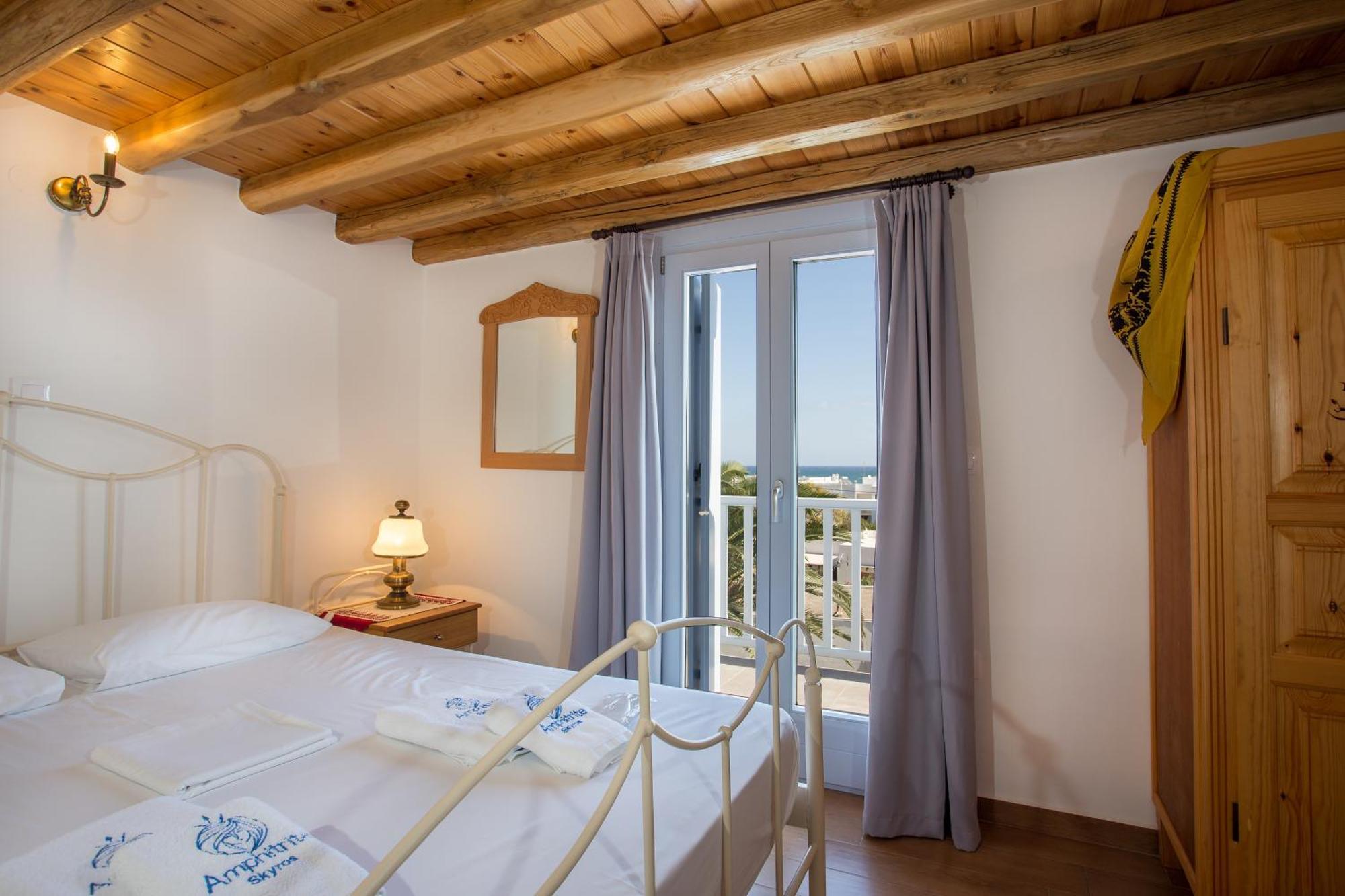 Amphitrite Apartments Skyros Exterior photo